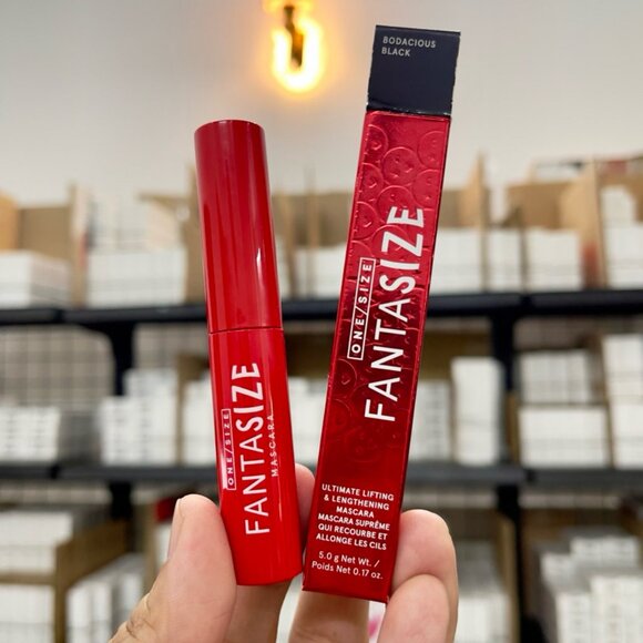 ONE/SIZE Fantasize Lifting & Lengthening Mascara Patrick Starrr Bodacious Black - Picture 2 of 3